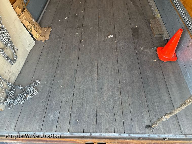 image for item DH8686 2014 Freightliner Business Class M2 box truck