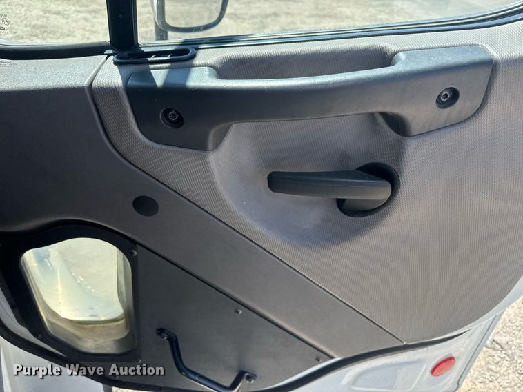 image for item DH8686 2014 Freightliner Business Class M2 box truck