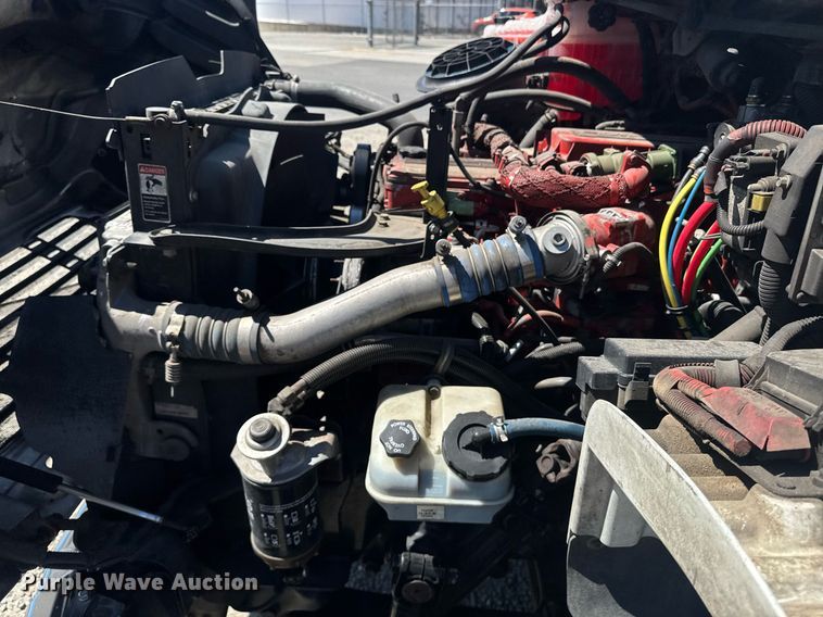 image for item DH8686 2014 Freightliner Business Class M2 box truck