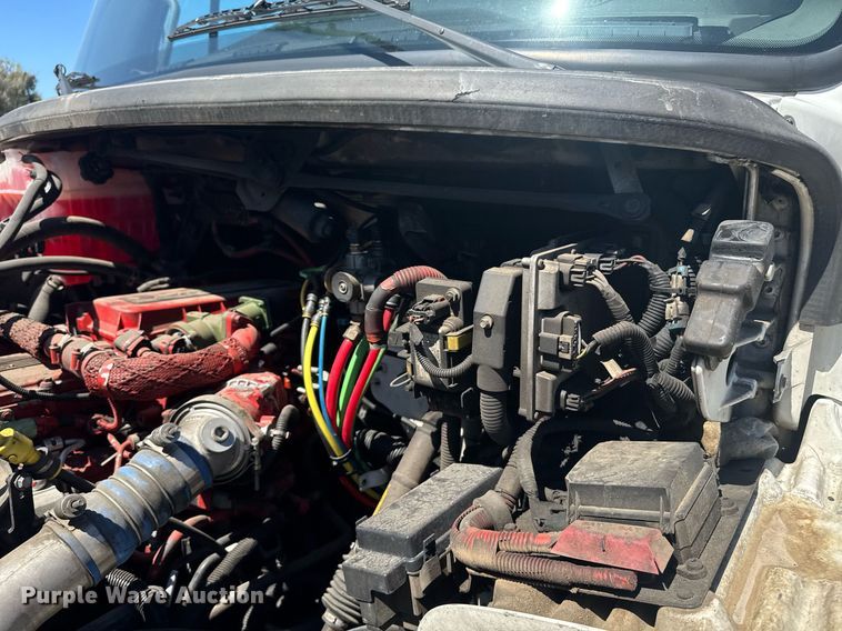 image for item DH8686 2014 Freightliner Business Class M2 box truck