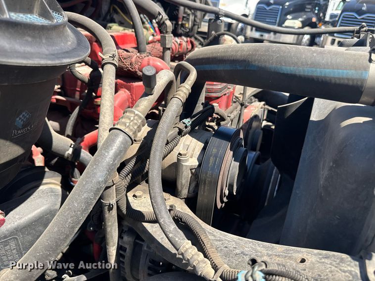 image for item DH8686 2014 Freightliner Business Class M2 box truck