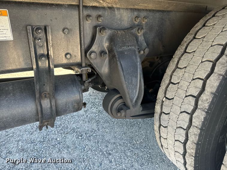 image for item DH8686 2014 Freightliner Business Class M2 box truck