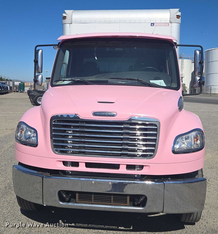 image for item DH8687 2013 Freightliner Business Class M2 box truck