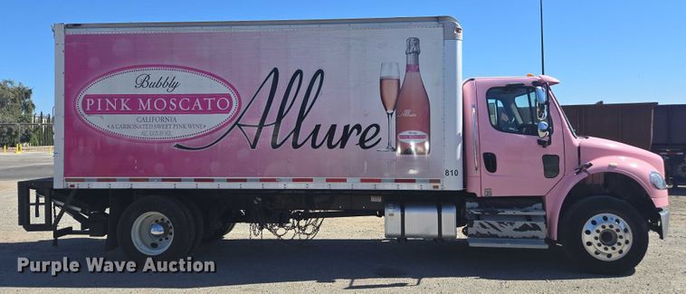 image for item DH8687 2013 Freightliner Business Class M2 box truck