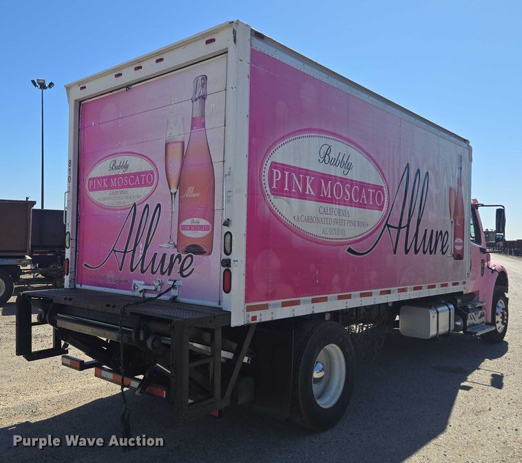 image for item DH8687 2013 Freightliner Business Class M2 box truck