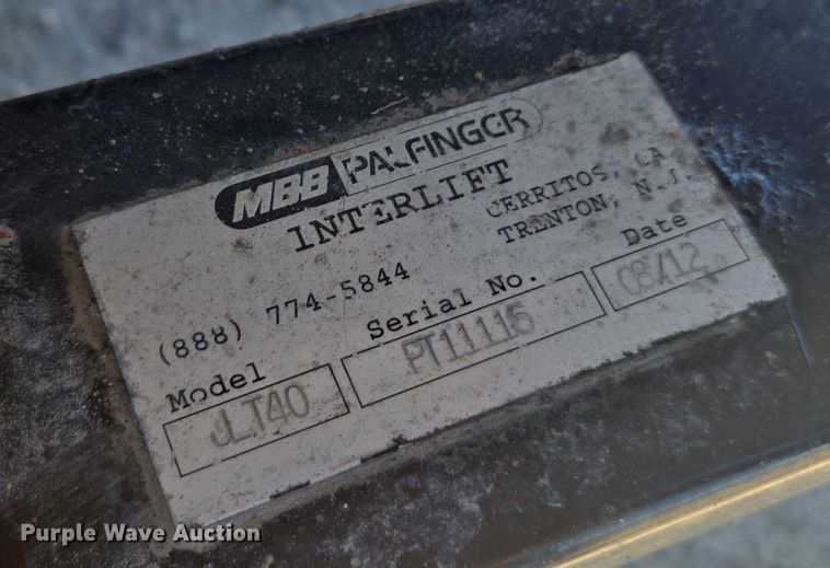 image for item DH8687 2013 Freightliner Business Class M2 box truck