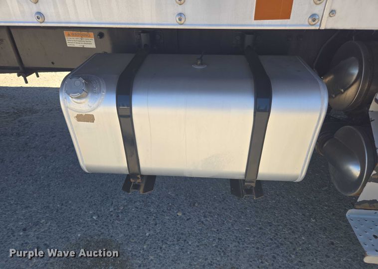 image for item DH8687 2013 Freightliner Business Class M2 box truck