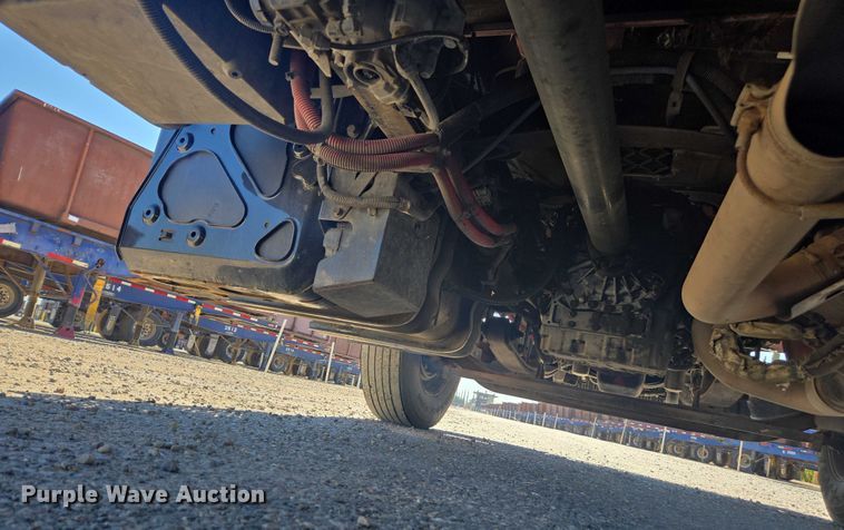 image for item DH8687 2013 Freightliner Business Class M2 box truck