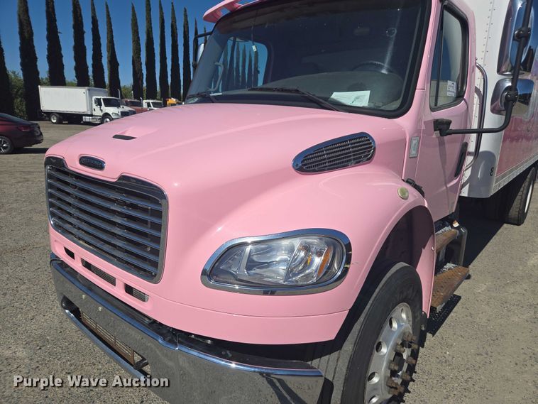 image for item DH8687 2013 Freightliner Business Class M2 box truck