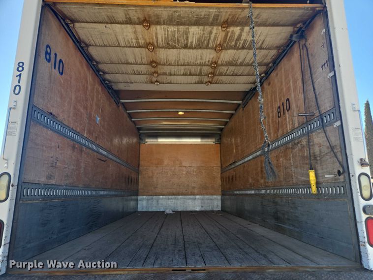 image for item DH8687 2013 Freightliner Business Class M2 box truck