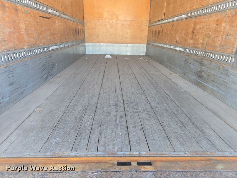 image for item DH8687 2013 Freightliner Business Class M2 box truck