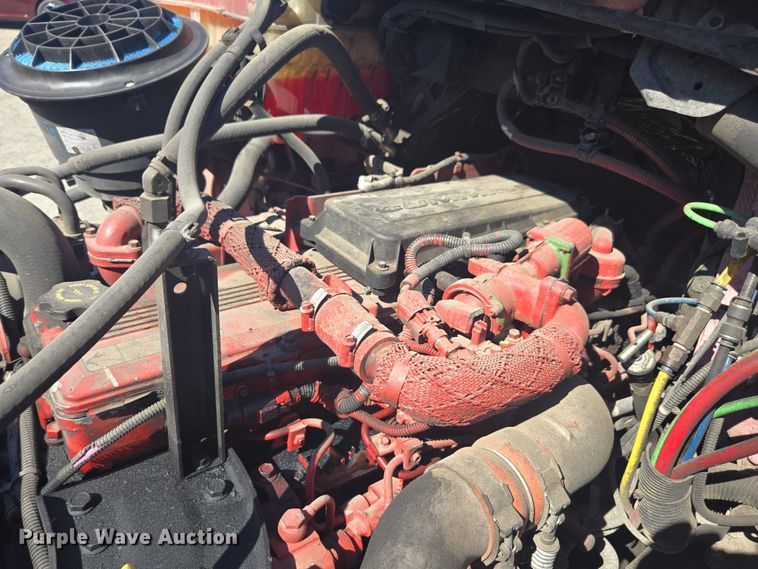 image for item DH8687 2013 Freightliner Business Class M2 box truck