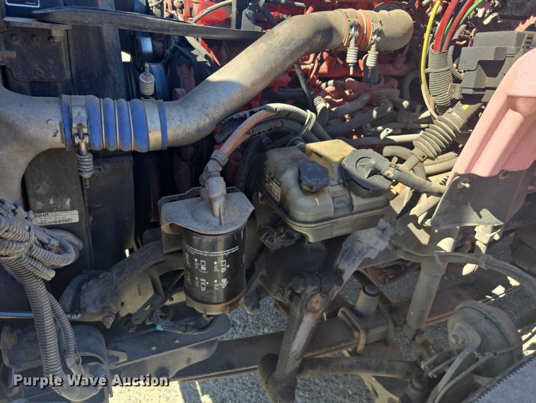 image for item DH8687 2013 Freightliner Business Class M2 box truck