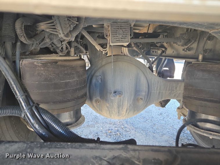 image for item DH8687 2013 Freightliner Business Class M2 box truck