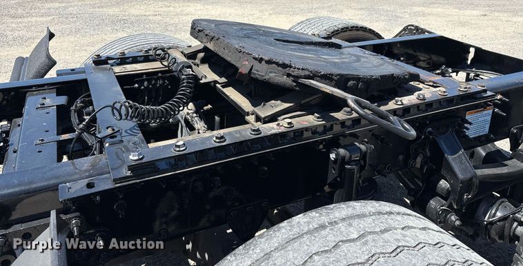 image for item DH8688 2020 Mack Anthem AN64T semi truck