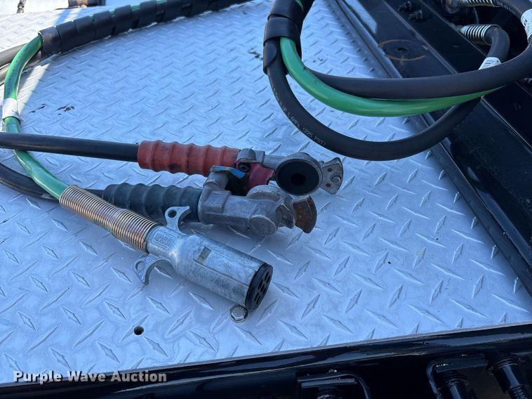 image for item DH8688 2020 Mack Anthem AN64T semi truck