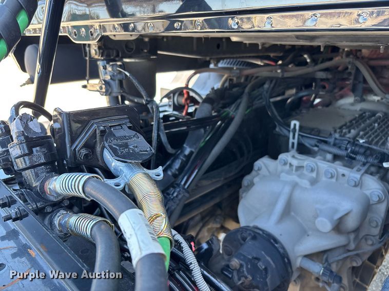 image for item DH8688 2020 Mack Anthem AN64T semi truck