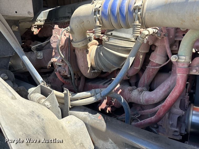 image for item DH8688 2020 Mack Anthem AN64T semi truck