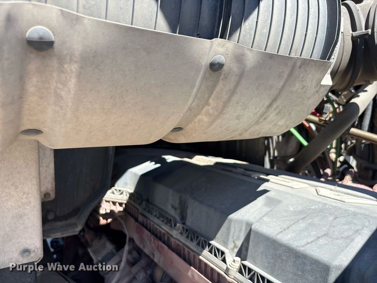 image for item DH8688 2020 Mack Anthem AN64T semi truck