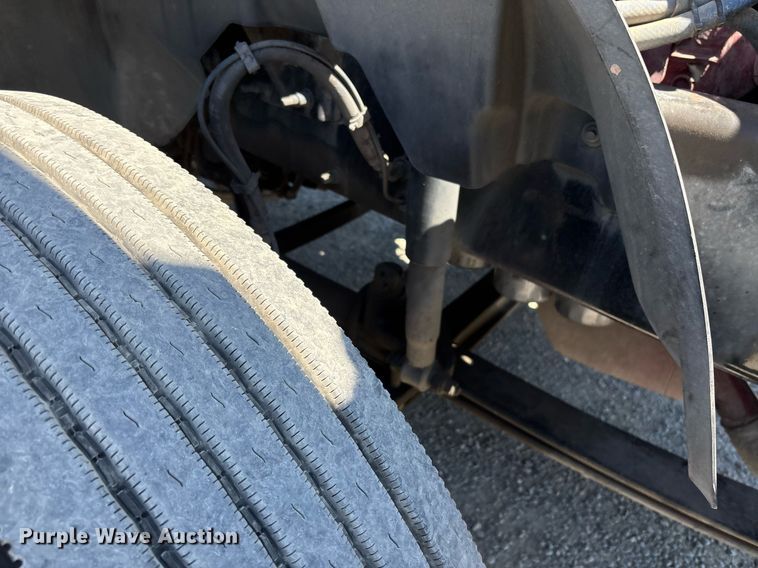 image for item DH8688 2020 Mack Anthem AN64T semi truck