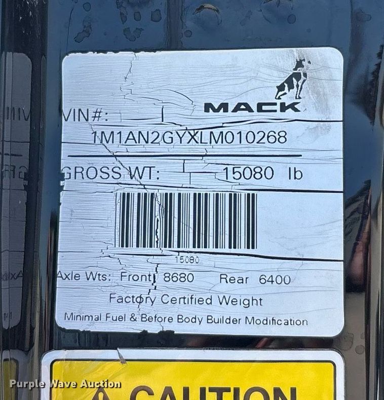 image for item DH8688 2020 Mack Anthem AN64T semi truck