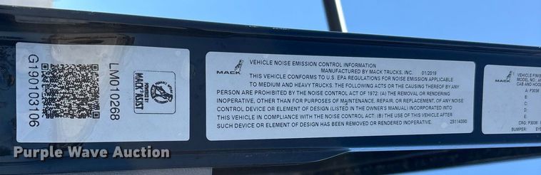 image for item DH8688 2020 Mack Anthem AN64T semi truck