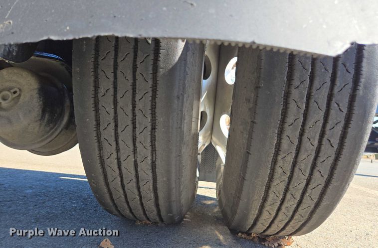 image for item DH8691 2021 Pratt DC432LS9AL-R017 container trailer