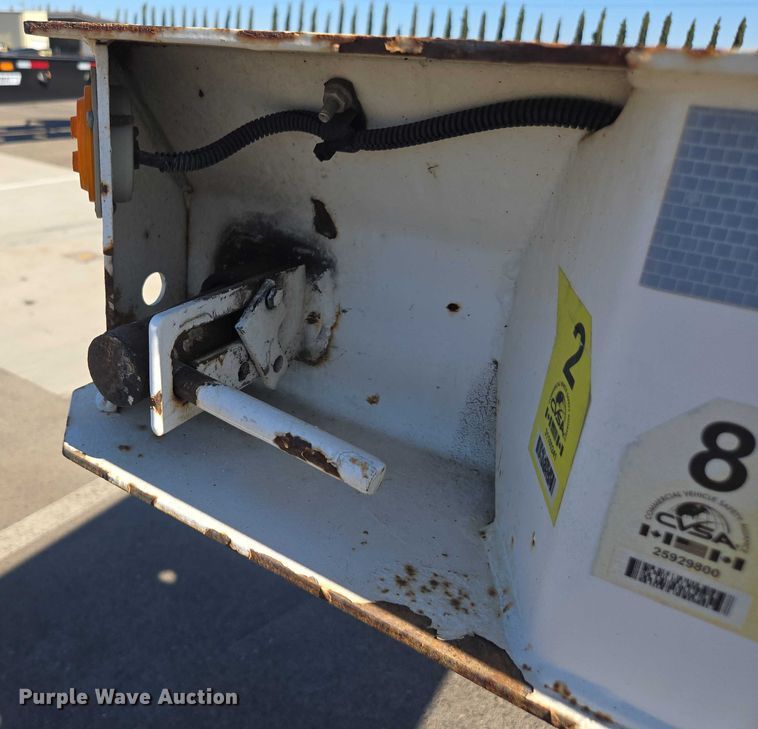 image for item DH8693 2016 Cheetah container trailer