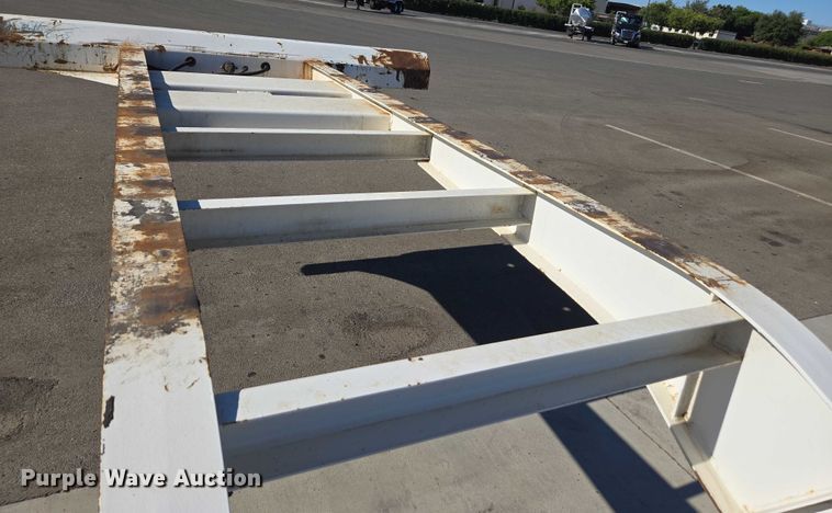 image for item DH8693 2016 Cheetah container trailer