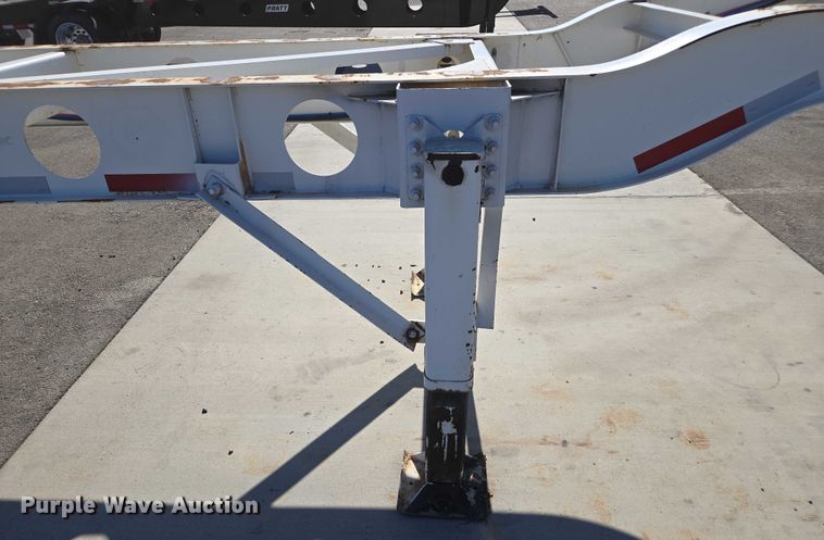 image for item DH8693 2016 Cheetah container trailer