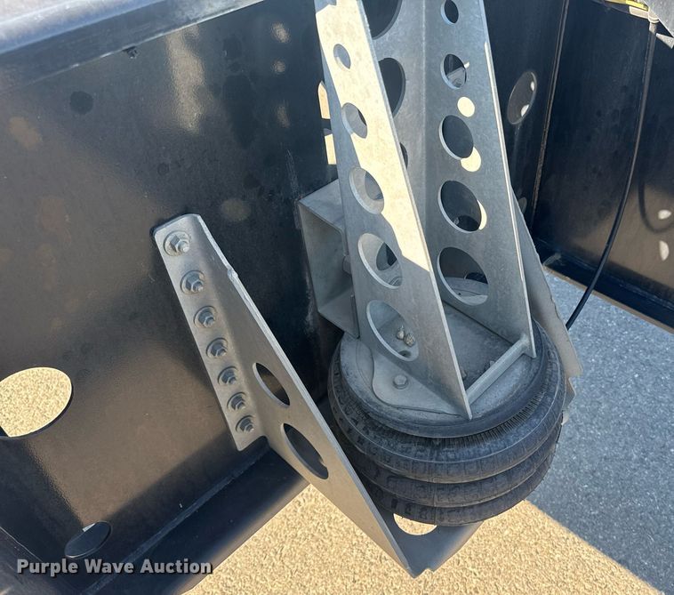 image for item DH8694 2023 Pratt DC432LS9A-R008 container trailer