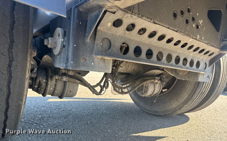 image for item DH8694 2023 Pratt DC432LS9A-R008 container trailer