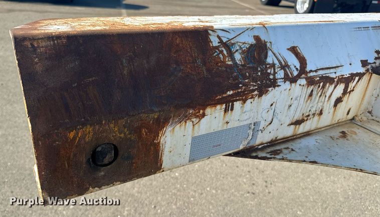 image for item DH8698 2015 Cheetah container trailer