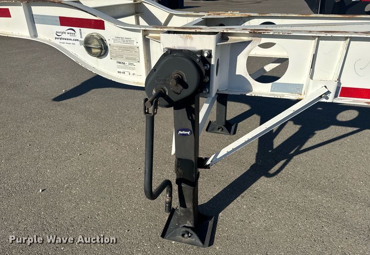 image for item DH8698 2015 Cheetah container trailer