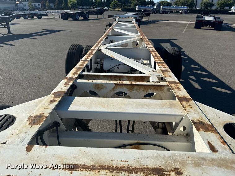 image for item DH8698 2015 Cheetah container trailer