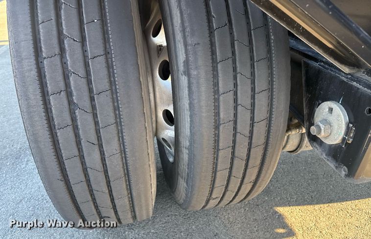 image for item DH8699 2023 Pratt DC432LS9A-R007 container trailer