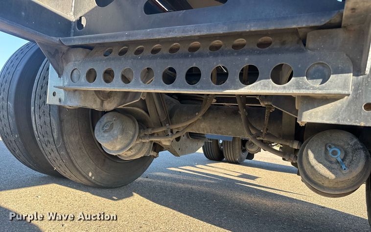 image for item DH8700 2021 Pratt DC432LS9AL-R018 container trailer