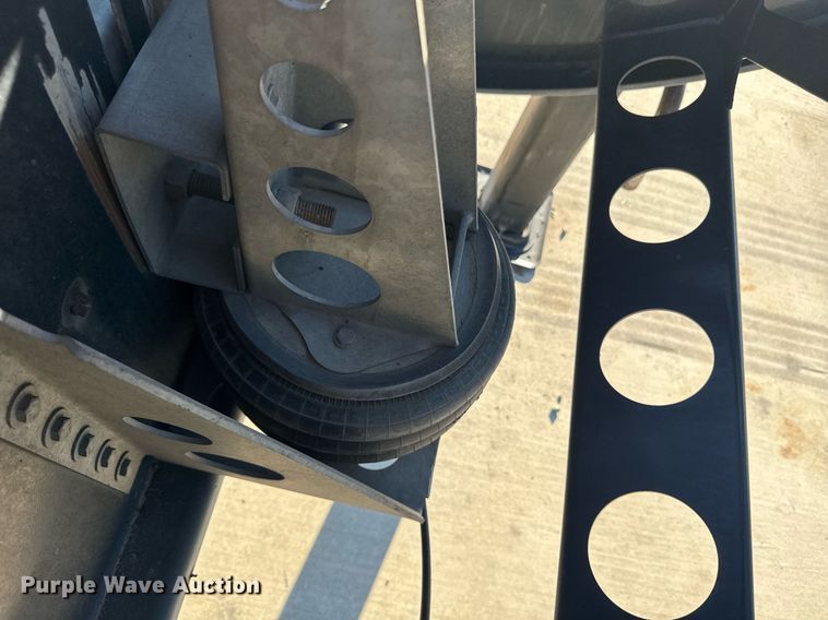 image for item DH8701 2023 Pratt DC432LS9A-R008 container trailer