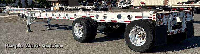 image for item DH8704 2015 Cheetah container trailer