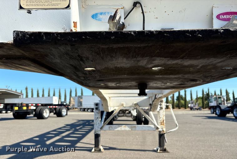 image for item DH8704 2015 Cheetah container trailer