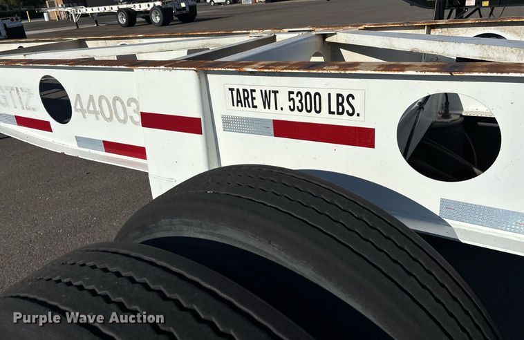 image for item DH8704 2015 Cheetah container trailer