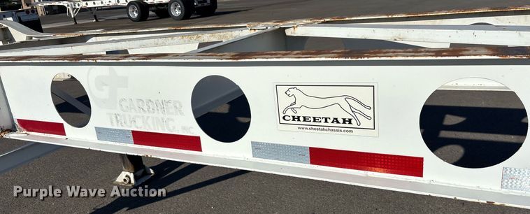 image for item DH8704 2015 Cheetah container trailer