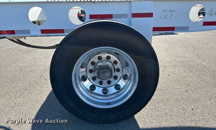 image for item DH8704 2015 Cheetah container trailer