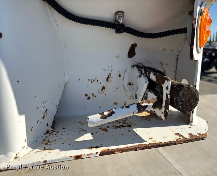 image for item DH8705 2016 Cheetah container trailer