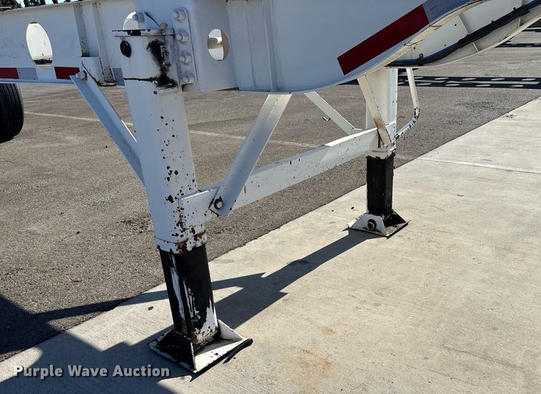 image for item DH8705 2016 Cheetah container trailer