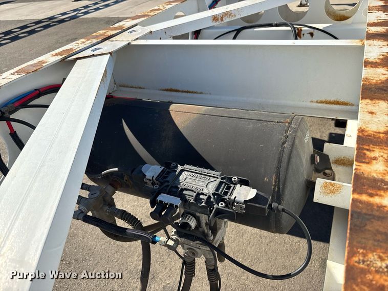 image for item DH8705 2016 Cheetah container trailer