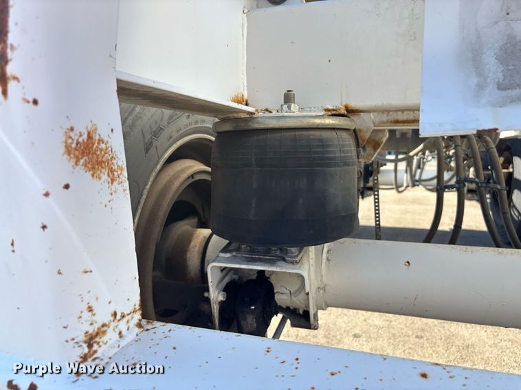 image for item DH8705 2016 Cheetah container trailer