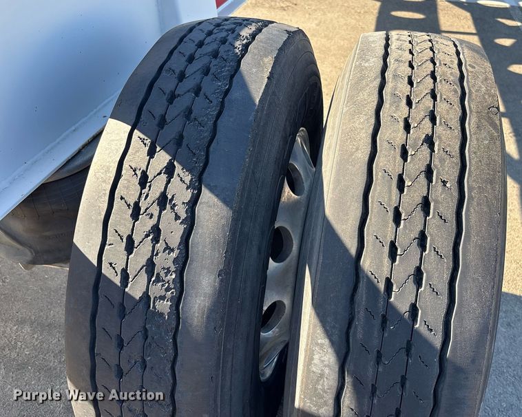 image for item DH8705 2016 Cheetah container trailer