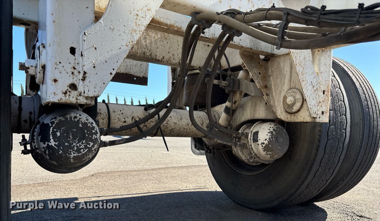 image for item DH8707 2015 Cheetah container trailer