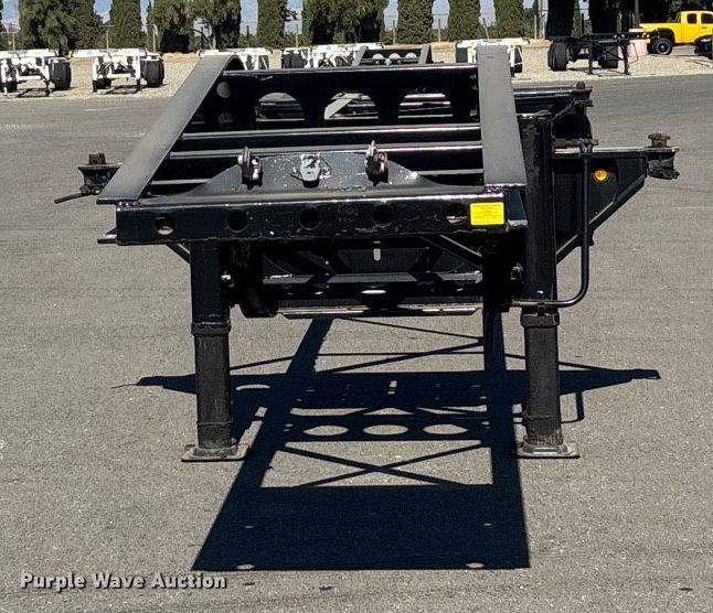 image for item DH8709 2011 Pratt DF432-BS4AAETLD container trailer